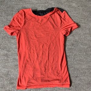 lululemon 🍋 workout tshirt size:6
